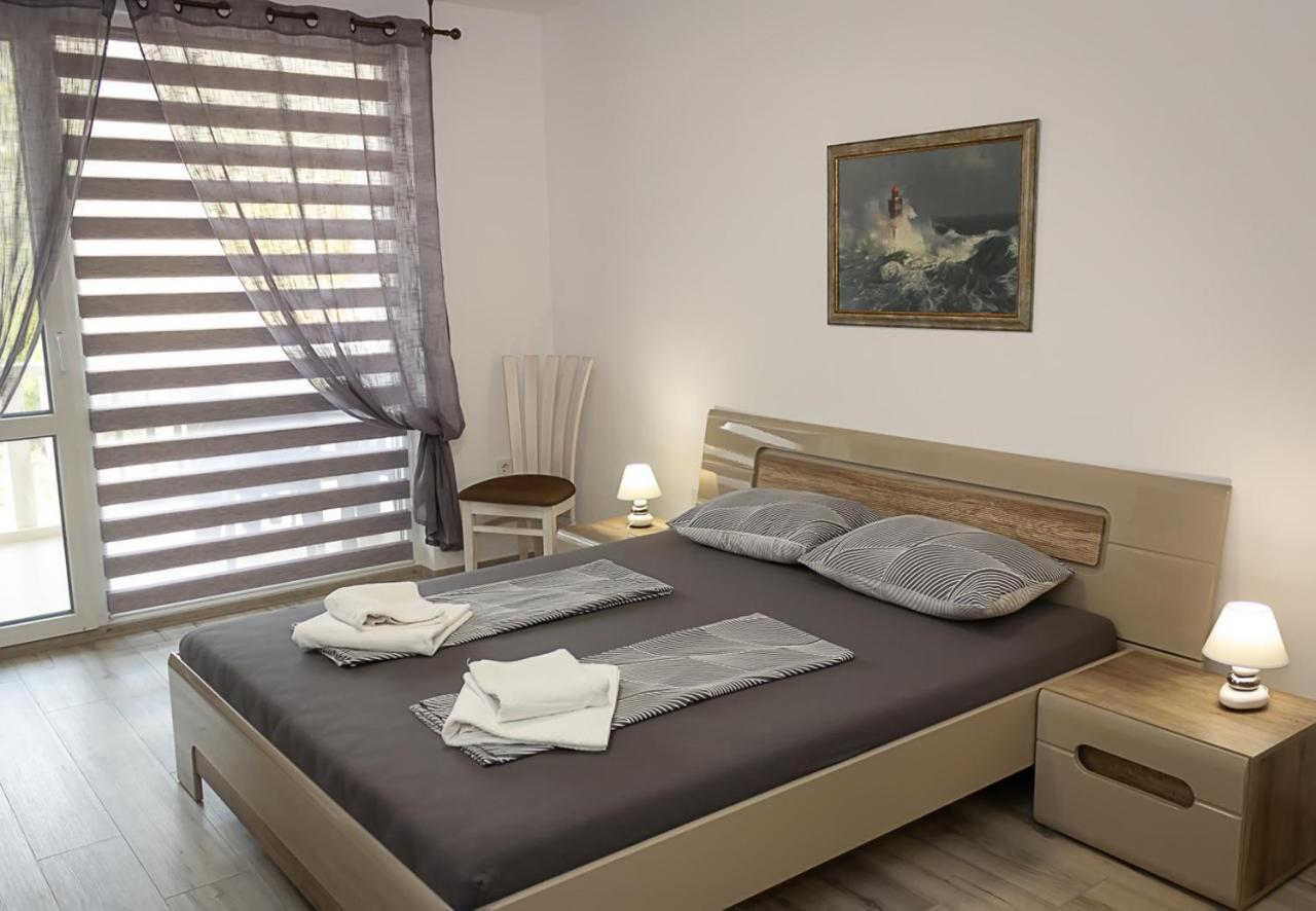 Apartment Lilia Kavarna Luaran gambar